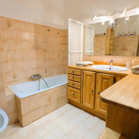Appartement Comfortable 1 Bedroom - Center *