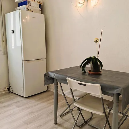 Comfortable 1 Bedroom - Center Appartement