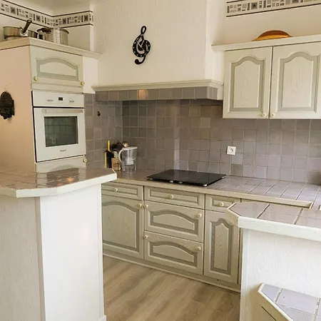 Comfortable 1 Bedroom - Center Appartement
